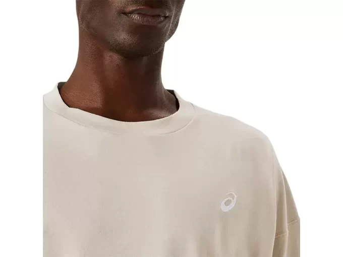 CAMISETA ASICS SPIRAL RELAX CON BORDADO