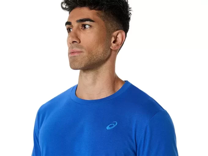 CAMISETA CON BORDADO EN ESPIRAL DE ASICS