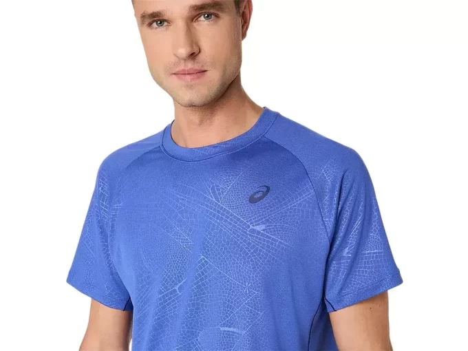 CAMISETA DE MANGA CORTA CON ESTAMPADO COMPLETO DE JUEGO