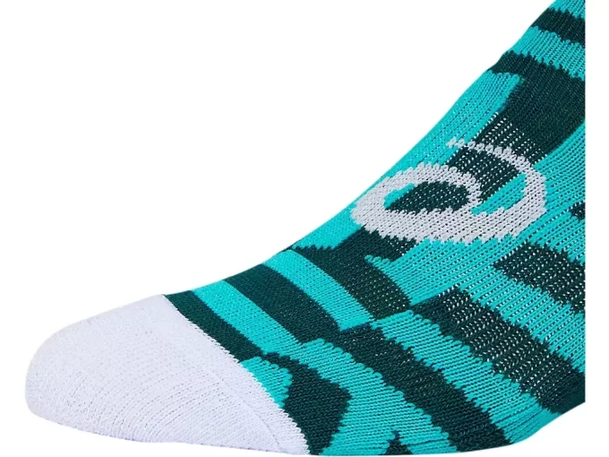 Invasión juvenil sin presentación