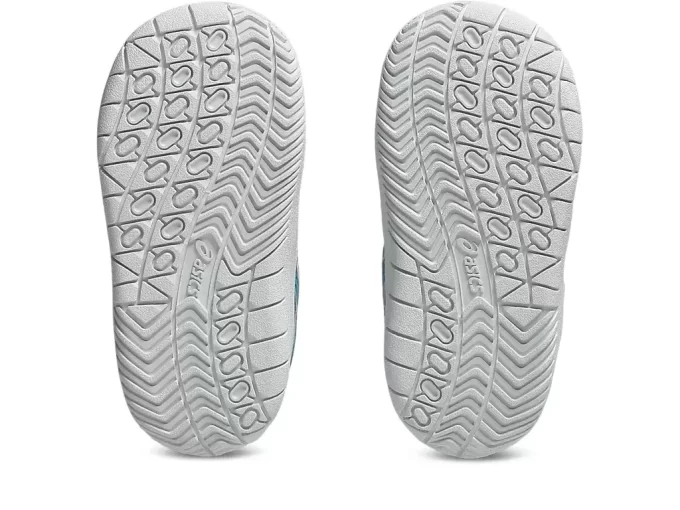 TALLA DE NIÑO PEQUEÑO DE JAPÓN