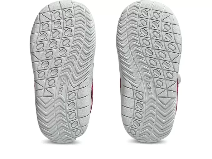 TALLA DE NIÑO PEQUEÑO DE JAPÓN