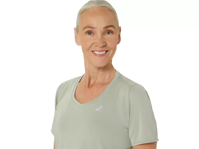 TOP DE MANGA CORTA CON CUELLO EN V ROAD