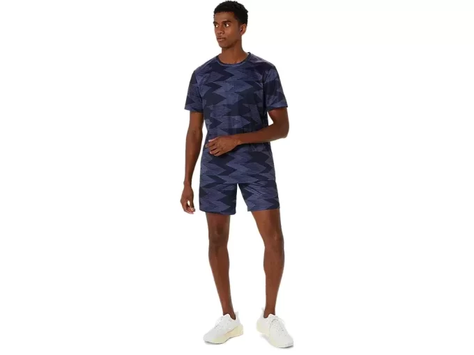 TOP DE MANGA CORTA CON ESTAMPADO COMPLETO DE TEMPORADA